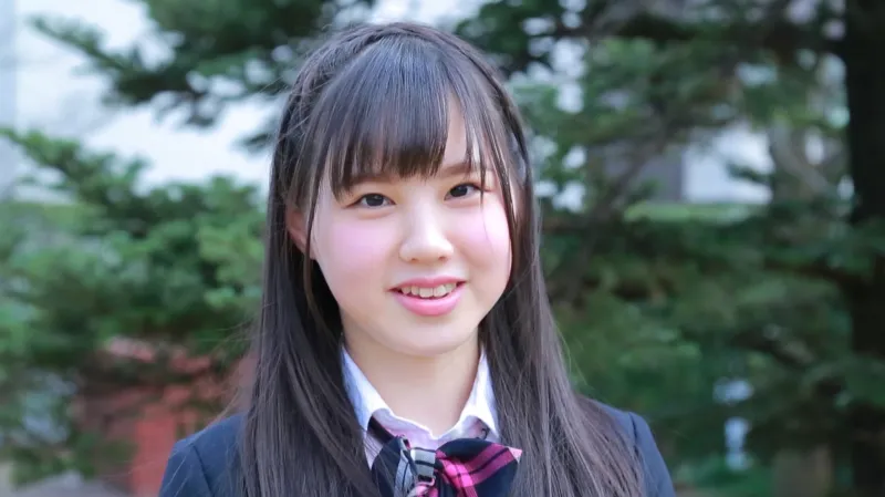 美乳/美巨乳_着エロ
