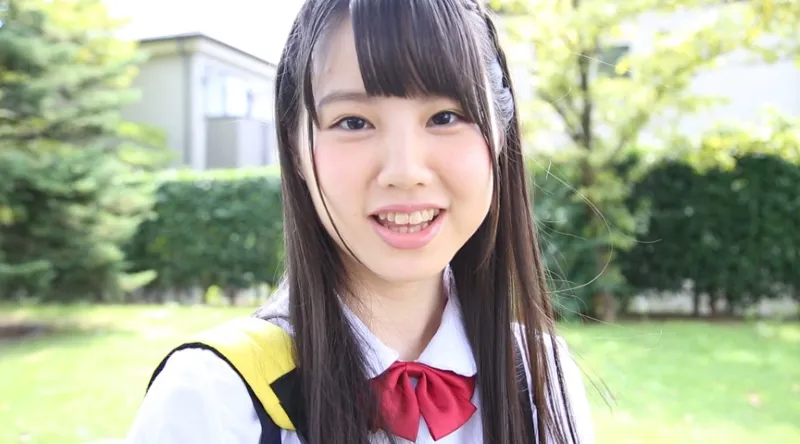 美乳/美巨乳_着エロ