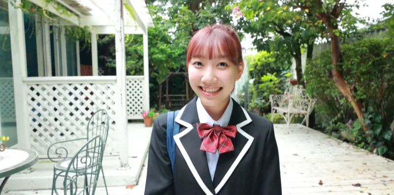 美乳/美巨乳_着エロ