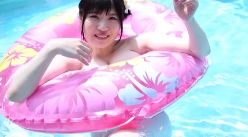爆乳_着エロアイドル