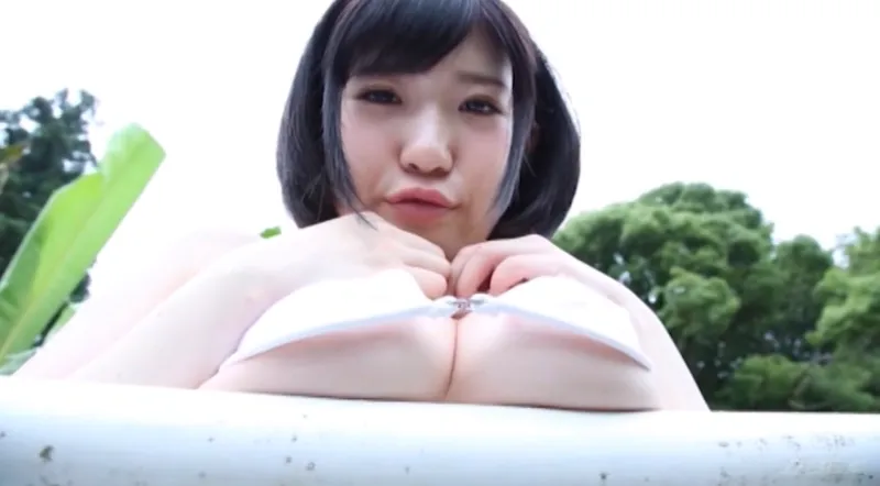 爆乳_着エロアイドル