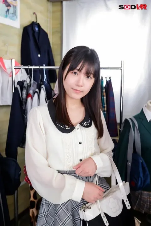 貧乳(Aカップ)のAV女優