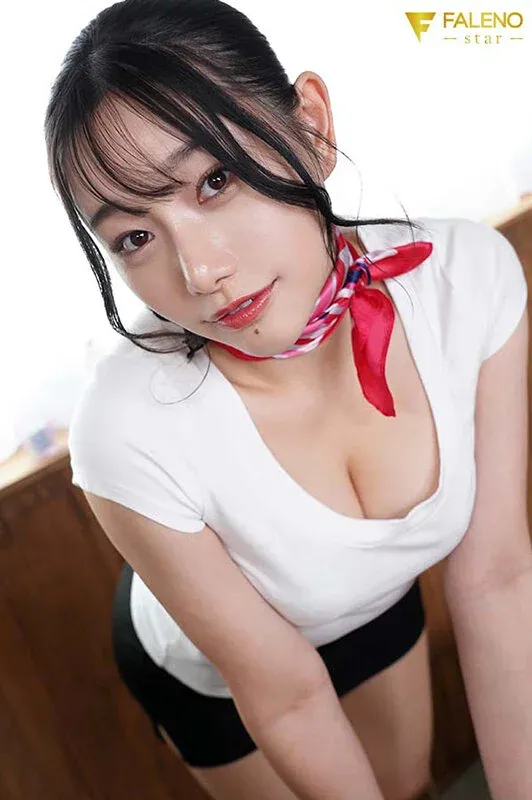 唇が厚いAV女優