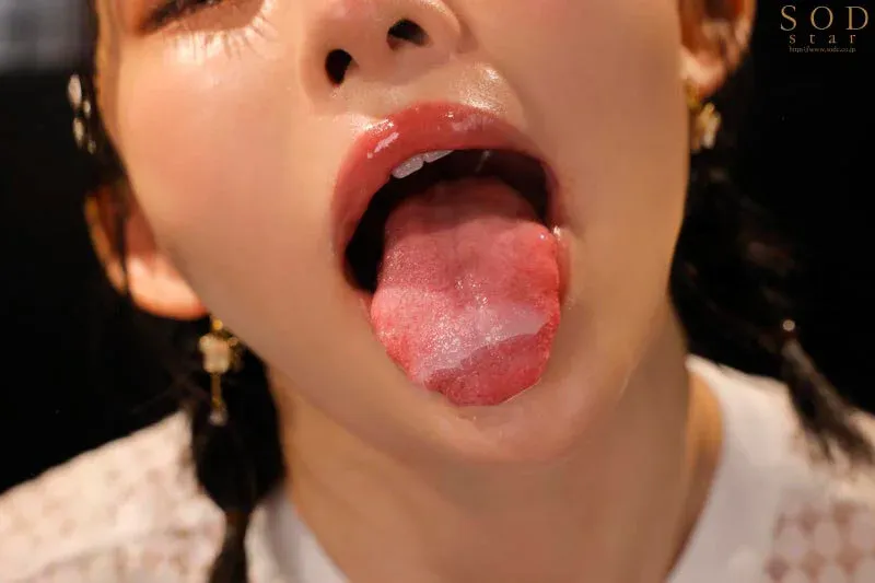 唇が厚いAV女優