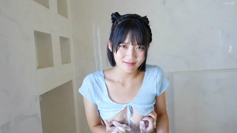 着エロアイドル・明川花音