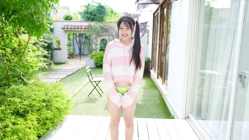 着エロアイドル・清水恋歌