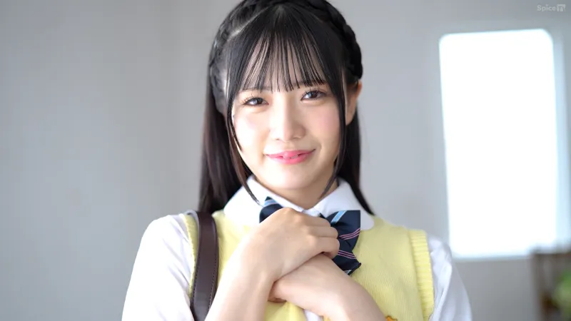 早摘みる 顔