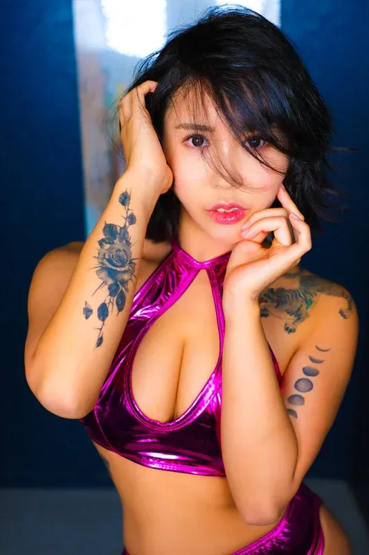 タトゥー AV女優